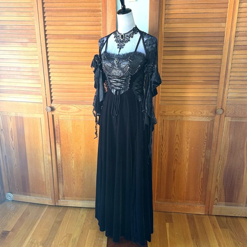 Devil Fashion Gothic Victorian Vampire In the Cover of the Night Black Dress - Picture 4 of 17